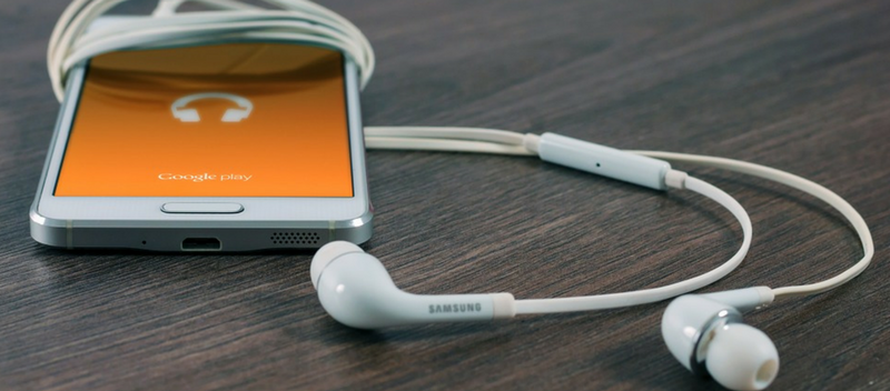 Why Smartphones Will Become Obsolete in 2020